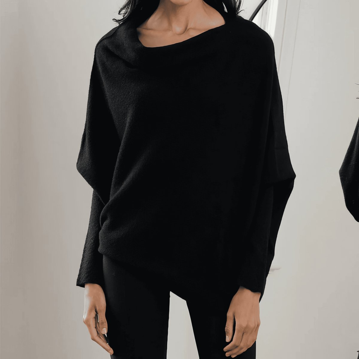Asymmetrical Pullover One Size - Angelenita